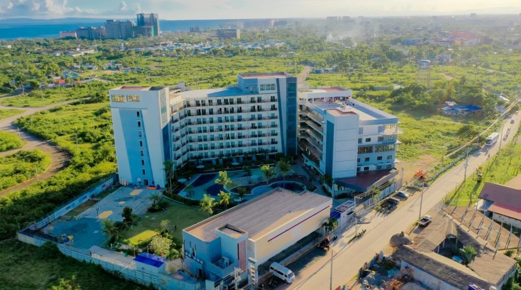 Toàn cảnh khuôn viên resort hiện đại của Trường Anh ngữ CIA
