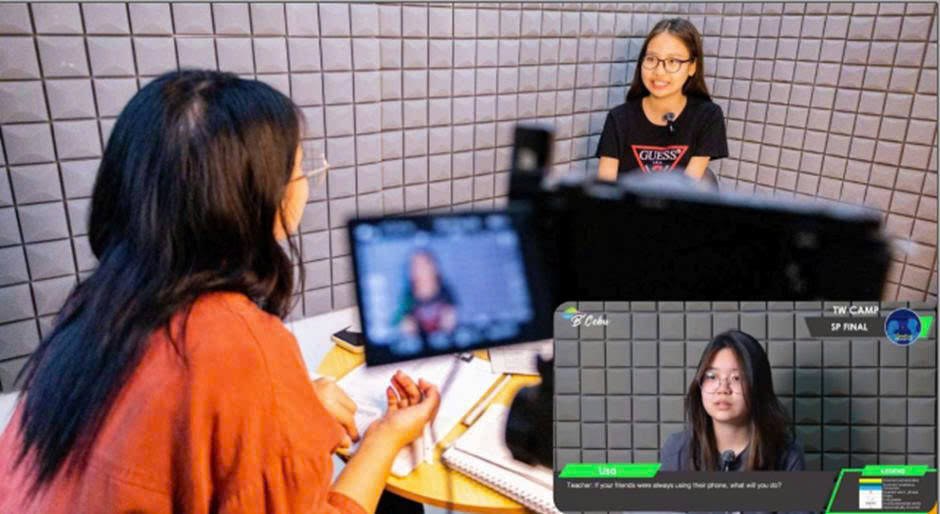 Học sinh được làm quen với các dạng bài thi IELTS cũng như kỹ thuật làm bài